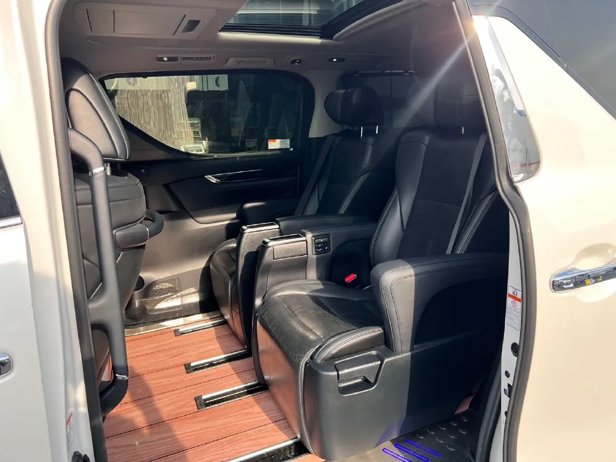2021 Toyota Vellfire 2.5L 117HP L4 E-CVT Hybrid,autocango,china used car exporter,china ev exporter,chinese used car exporter,chinese used ev exporter