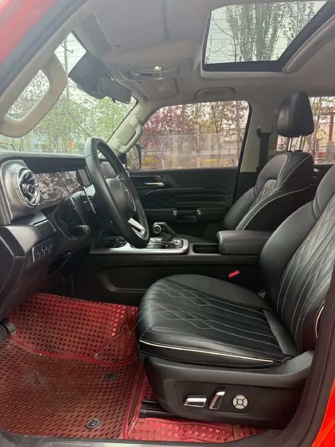 2023 Tank 300 2.0T 227HP L4 8AT,autocango,china used car exporter,china ev exporter,chinese used car exporter,chinese used ev exporter