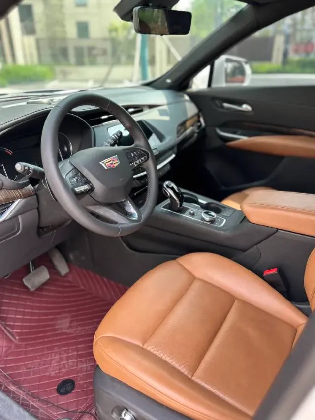 2023 Cadillac XT4 2.0T 237HP L4 9AT,autocango,china used car exporter,china ev exporter,chinese used car exporter,chinese used ev exporter