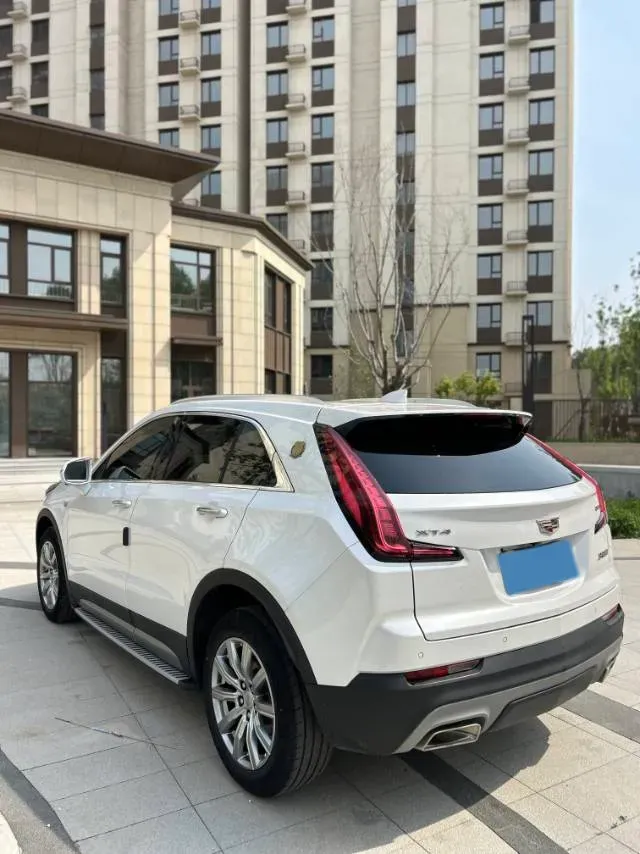 2023 Cadillac XT4 2.0T 237HP L4 9AT,autocango,china used car exporter,china ev exporter,chinese used car exporter,chinese used ev exporter