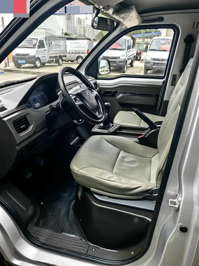 2023 WuLing RongGuang New Truck 2.0L 136HP L4 5MT,autocango,china used car exporter,china ev exporter,chinese used car exporter,chinese used ev exporter