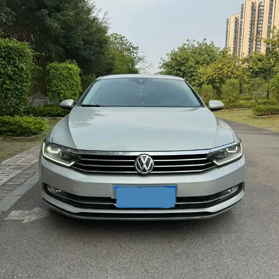 2019 Volkswagen Magotan 2.0T 186HP L4 7DCT,autocango,china used car exporter,china ev exporter,chinese used car exporter,chinese used ev exporter