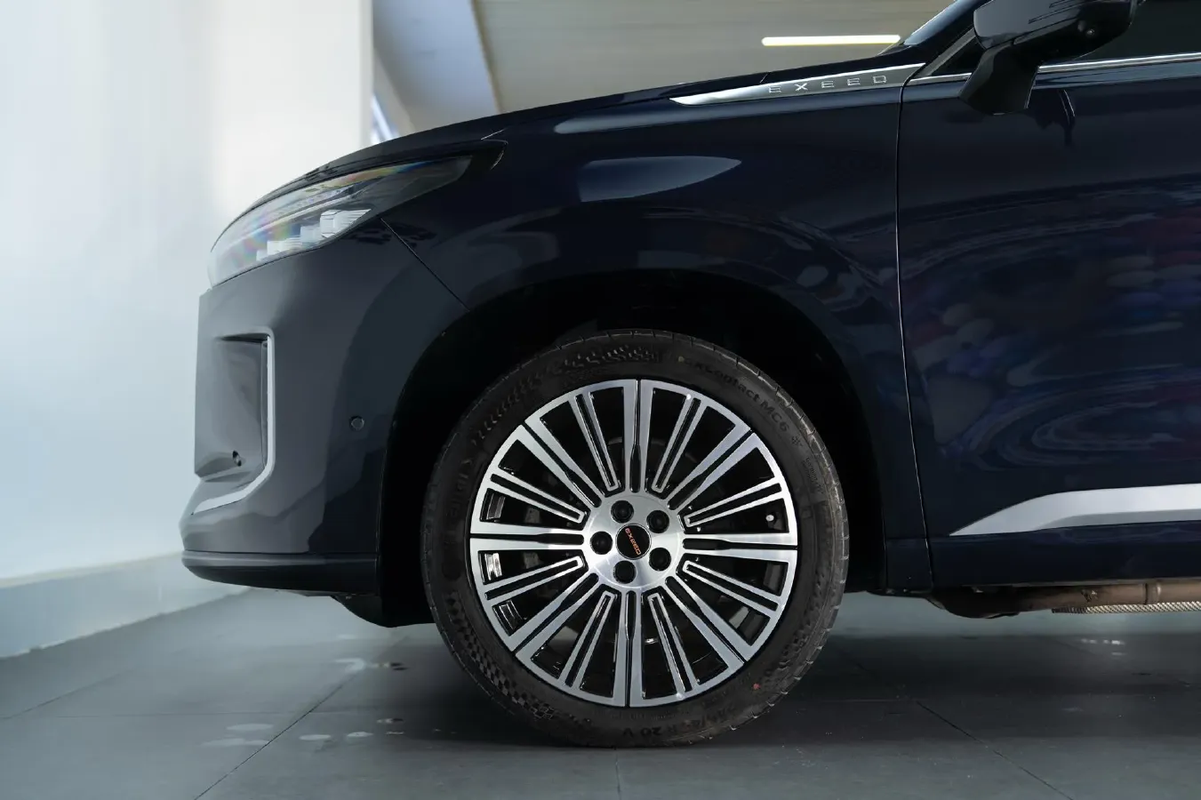 2025 Exceed VXC-DM 1.5T 156HP L4 3DHT PHEV 34.46KWH,autocango,china used car exporter,china ev exporter,chinese used car exporter,chinese used ev exporter