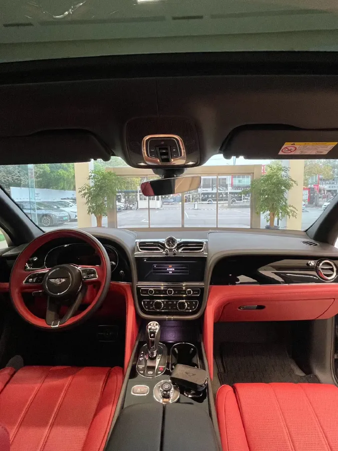 2021 Bentley Bentayga 4.0T 550HP V8 8AT,autocango,china used car exporter,china ev exporter,chinese used car exporter,chinese used ev exporter