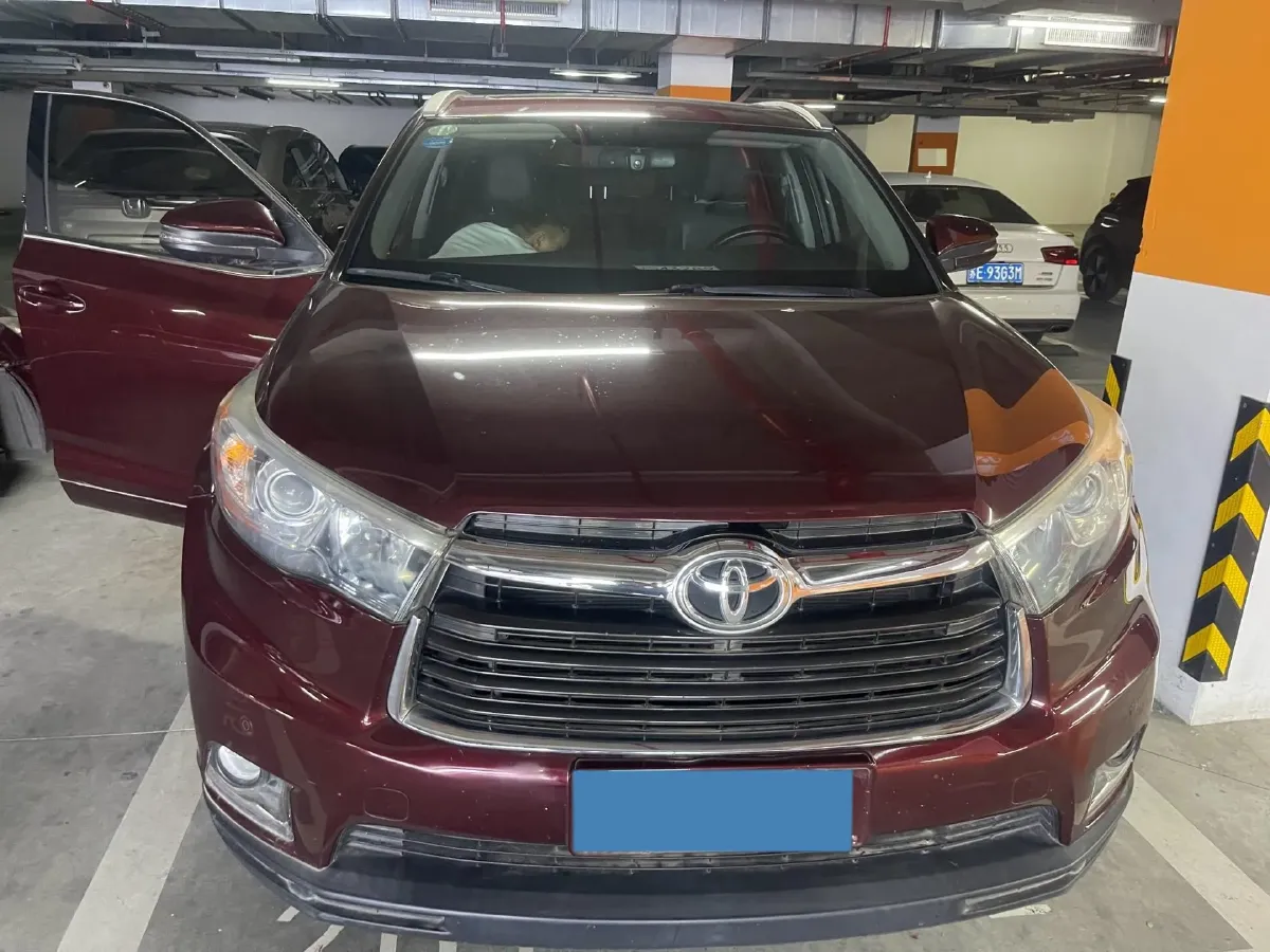 2015 Toyota Highlander 2.0T 220HP L4 6AT,autocango,china used car exporter,china ev exporter,chinese used car exporter,chinese used ev exporter
