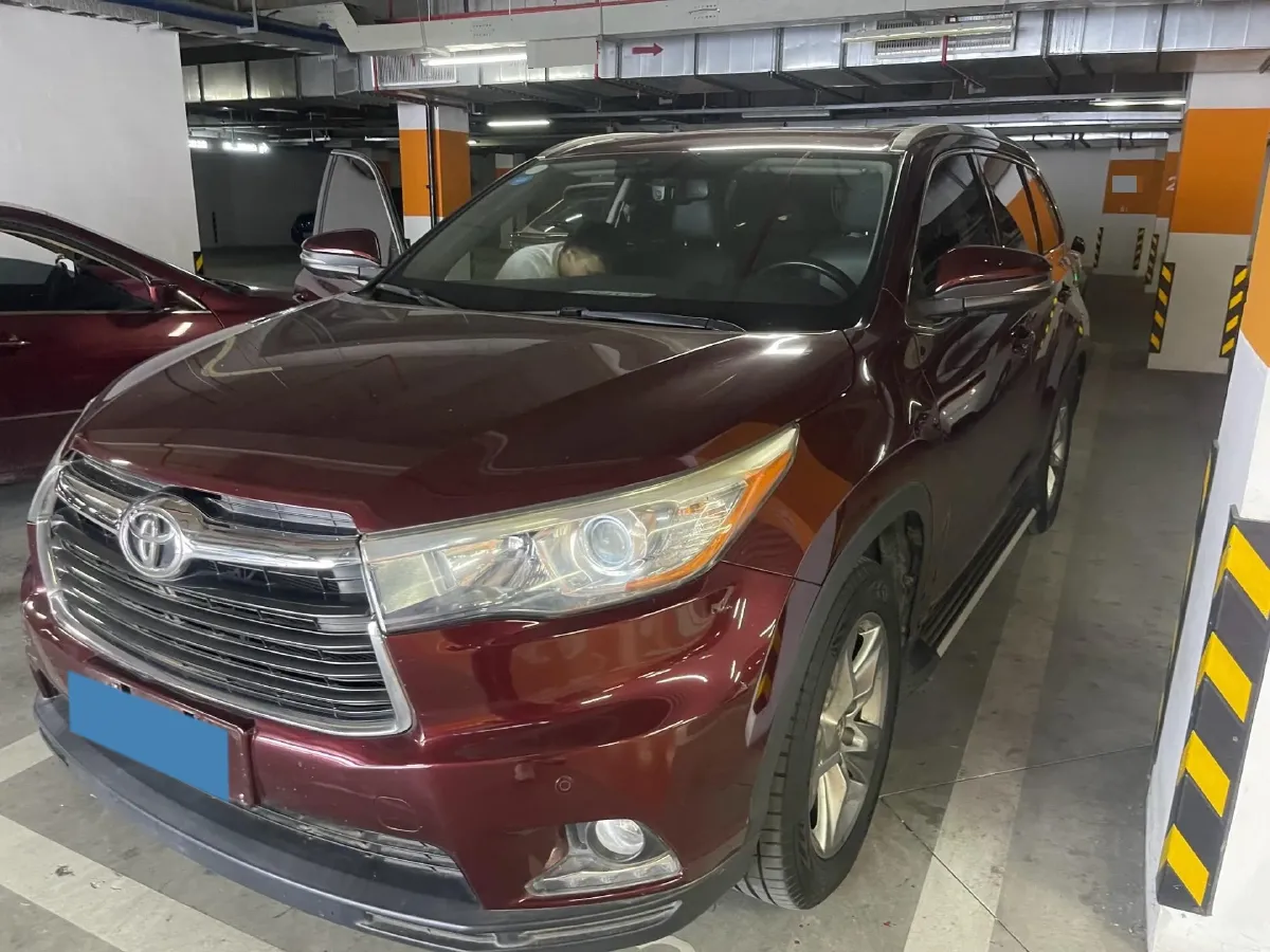 2015 Toyota Highlander 2.0T 220HP L4 6AT,autocango,china used car exporter,china ev exporter,chinese used car exporter,chinese used ev exporter