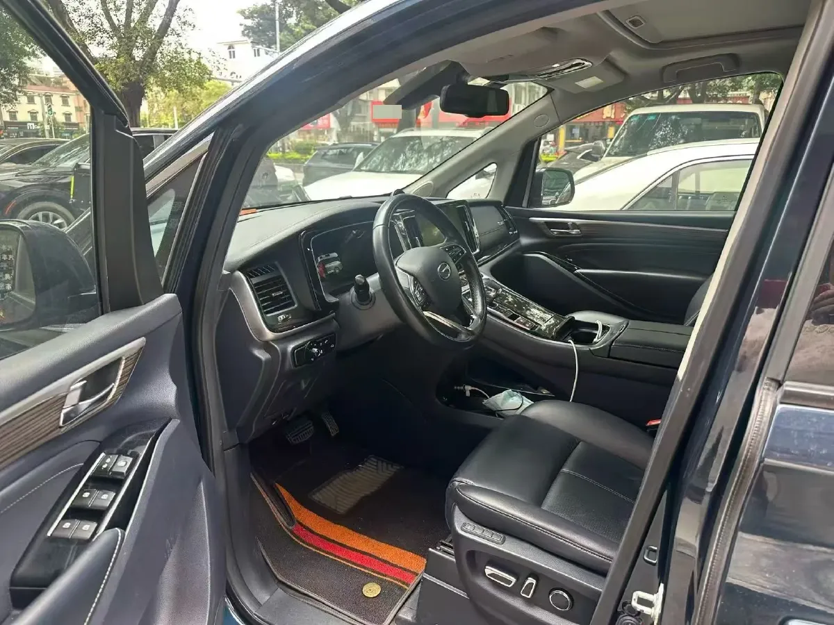 2021 GAC Trumpchi M8 2.0T 252HP L4 8AT,autocango,china used car exporter,china ev exporter,chinese used car exporter,chinese used ev exporter