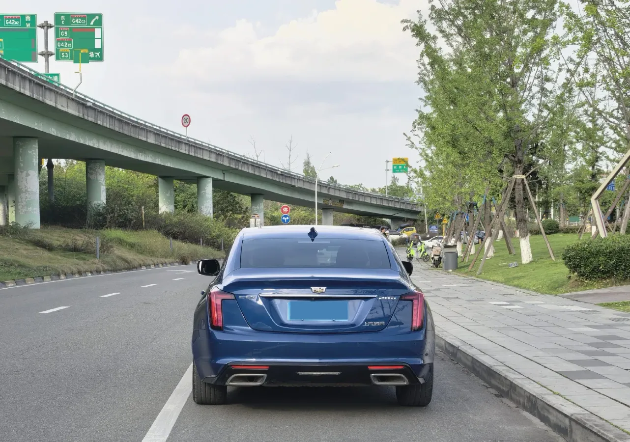 2022 Cadillac CT5 2.0T 237HP L4 10AT,autocango,china used car exporter,china ev exporter,chinese used car exporter,chinese used ev exporter