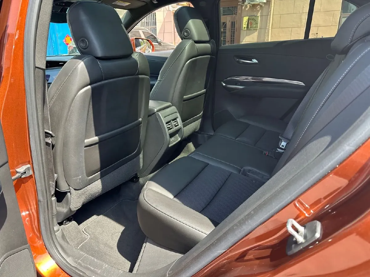 2020 Cadillac XT4 2.0T 237HP L4 9AT,autocango,china used car exporter,china ev exporter,chinese used car exporter,chinese used ev exporter