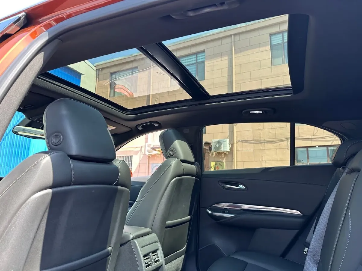 2020 Cadillac XT4 2.0T 237HP L4 9AT,autocango,china used car exporter,china ev exporter,chinese used car exporter,chinese used ev exporter