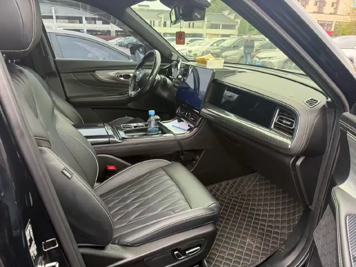 2022 GAC Trumpchi GS8 2.0T 252HP L4 8AT,autocango,china used car exporter,china ev exporter,chinese used car exporter,chinese used ev exporter