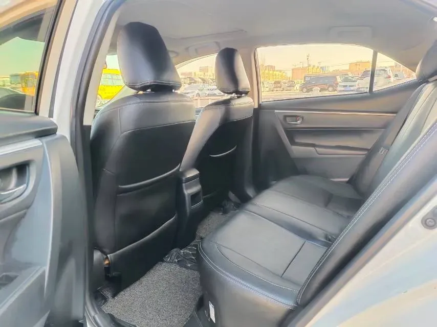 2017 Ford Focus 1.5T 181HP L4 6AT,autocango,china used car exporter,china ev exporter,chinese used car exporter,chinese used ev exporter