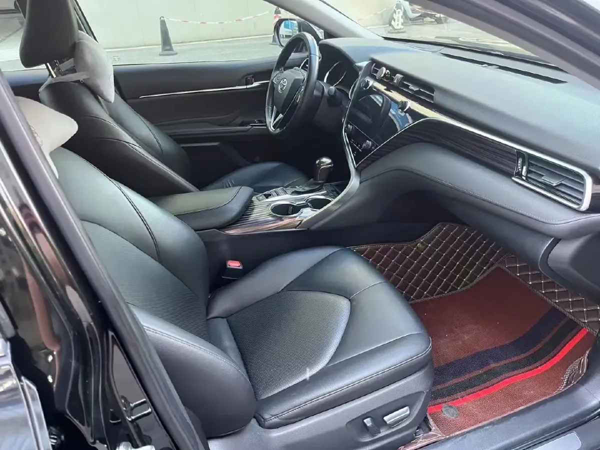2019 Toyota Camry 2.5L 209HP L4 8AT,autocango,china used car exporter,china ev exporter,chinese used car exporter,chinese used ev exporter