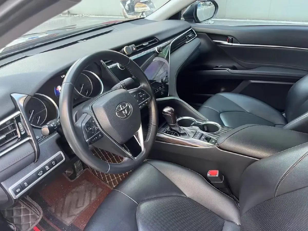 2019 Toyota Camry 2.5L 209HP L4 8AT,autocango,china used car exporter,china ev exporter,chinese used car exporter,chinese used ev exporter
