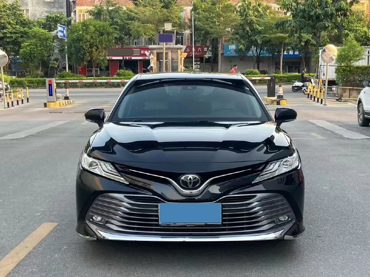 2019 Toyota Camry 2.5L 209HP L4 8AT,autocango,china used car exporter,china ev exporter,chinese used car exporter,chinese used ev exporter