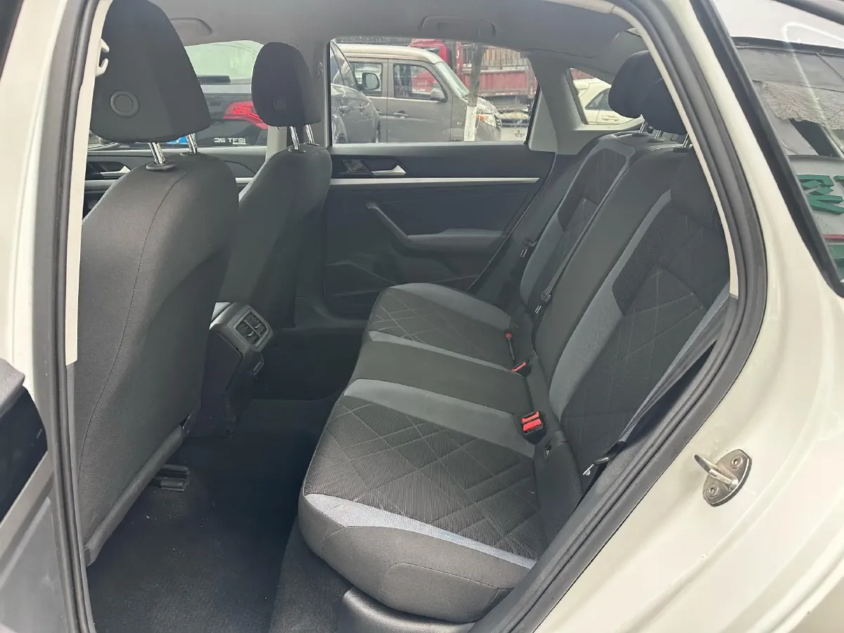 2024 Volkswagen Lavida 1.5L 110HP L4 6AT,autocango,china used car exporter,china ev exporter,chinese used car exporter,chinese used ev exporter