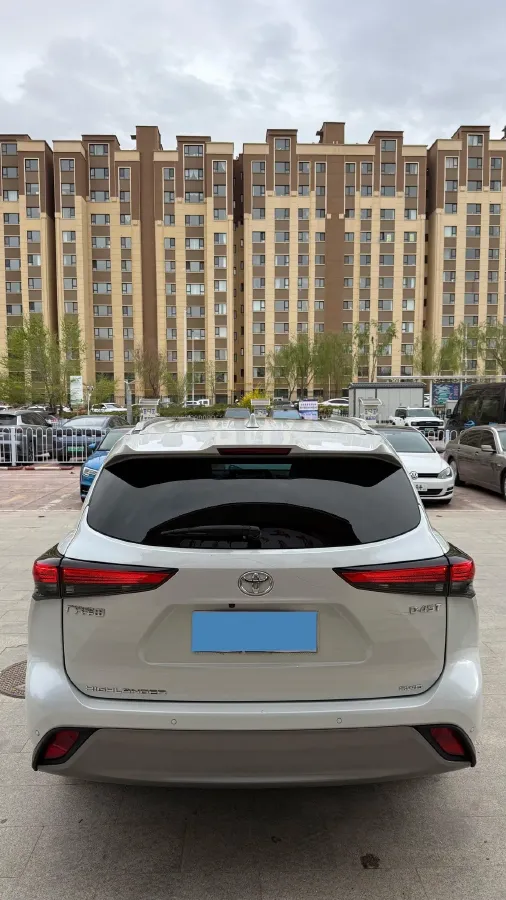 2022 Toyota Highlander 2.0T 248HP L4 8AT,autocango,china used car exporter,china ev exporter,chinese used car exporter,chinese used ev exporter