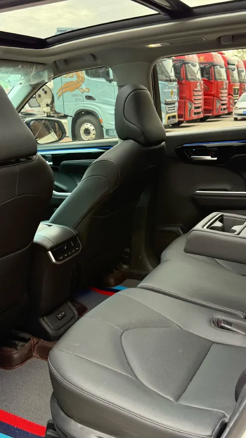 2022 Toyota Highlander 2.0T 248HP L4 8AT,autocango,china used car exporter,china ev exporter,chinese used car exporter,chinese used ev exporter