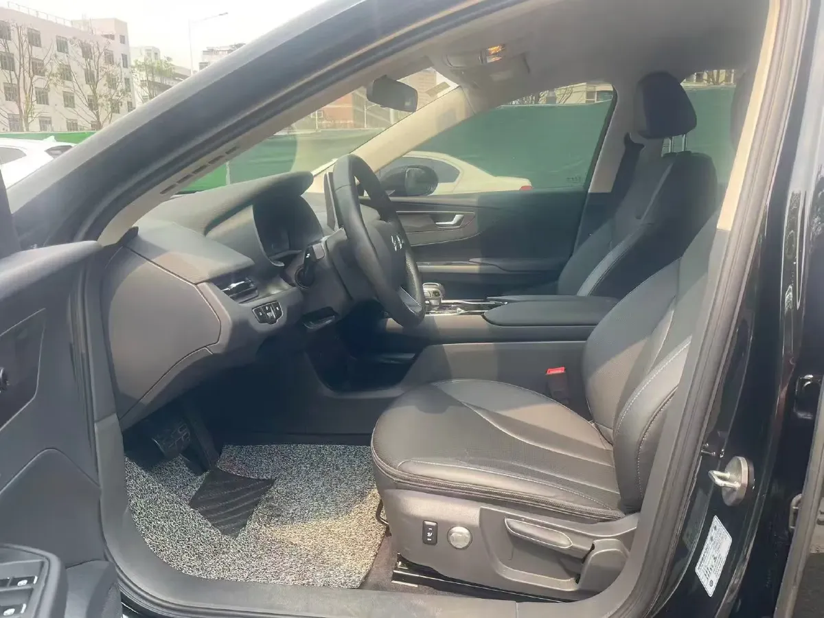 2022 HongQi E-QM5 BEV 54KWH,autocango,china used car exporter,china ev exporter,chinese used car exporter,chinese used ev exporter