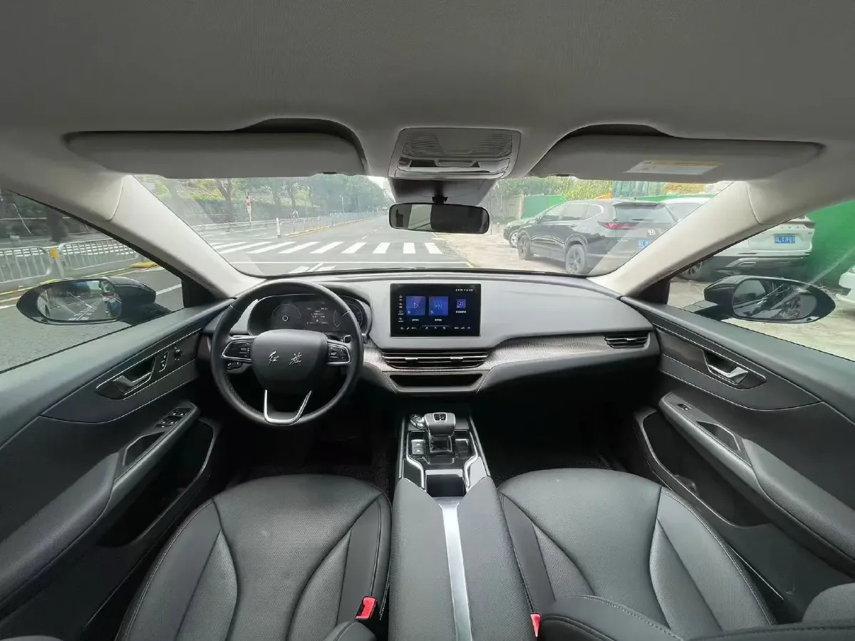 2022 HongQi E-QM5 BEV 54KWH,autocango,china used car exporter,china ev exporter,chinese used car exporter,chinese used ev exporter