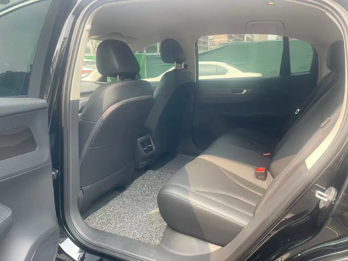 2022 HongQi E-QM5 BEV 54KWH,autocango,china used car exporter,china ev exporter,chinese used car exporter,chinese used ev exporter