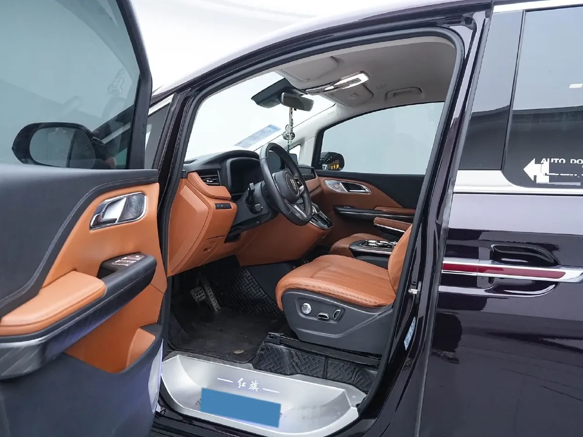 2023 HongQi HQ9 2.0T 252HP L4 8AT,autocango,china used car exporter,china ev exporter,chinese used car exporter,chinese used ev exporter