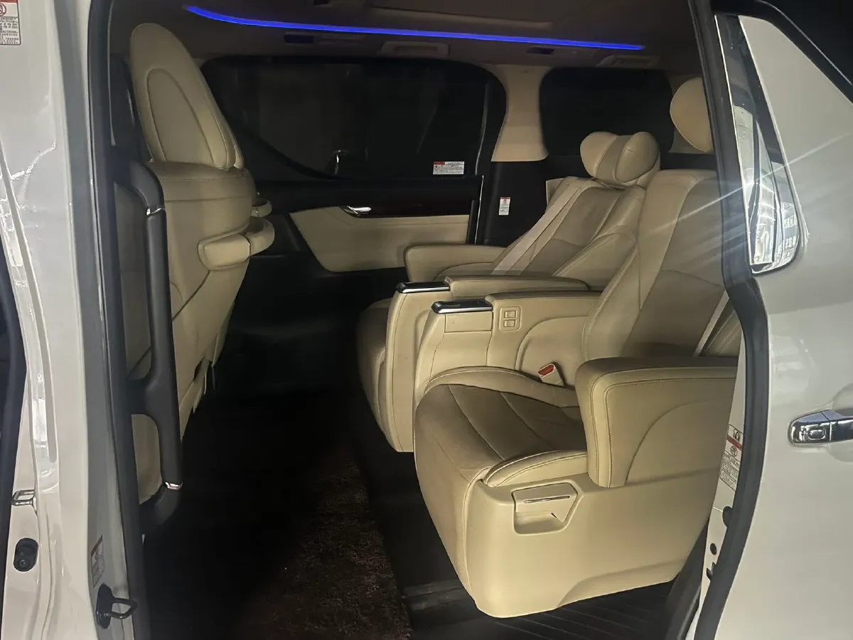 2018 Toyota Alphard 3.5L 275HP V6 6AT,autocango,china used car exporter,china ev exporter,chinese used car exporter,chinese used ev exporter