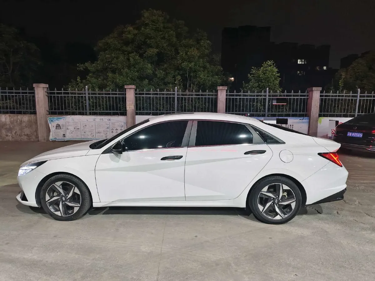 2021 Hyundai Elantra 1.5L 115HP L4 CVT,autocango,china used car exporter,china ev exporter,chinese used car exporter,chinese used ev exporter