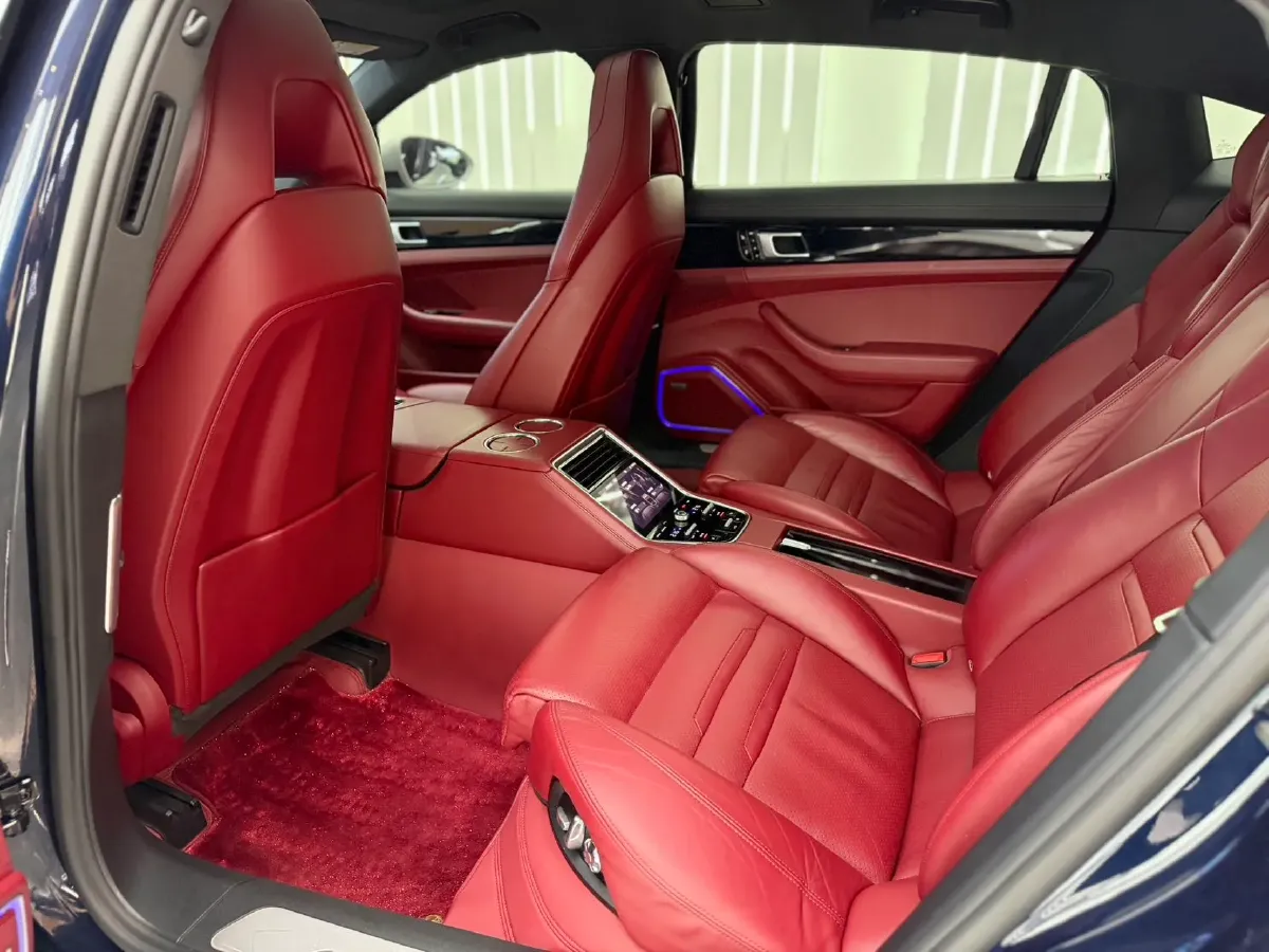 2017 Porsche Panamera 3.0T 330HP V6 8DCT,autocango,china used car exporter,china ev exporter,chinese used car exporter,chinese used ev exporter