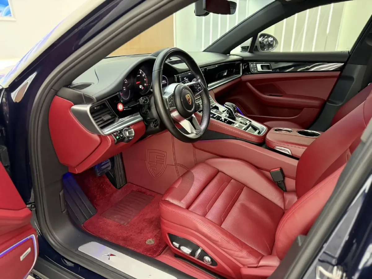 2017 Porsche Panamera 3.0T 330HP V6 8DCT,autocango,china used car exporter,china ev exporter,chinese used car exporter,chinese used ev exporter