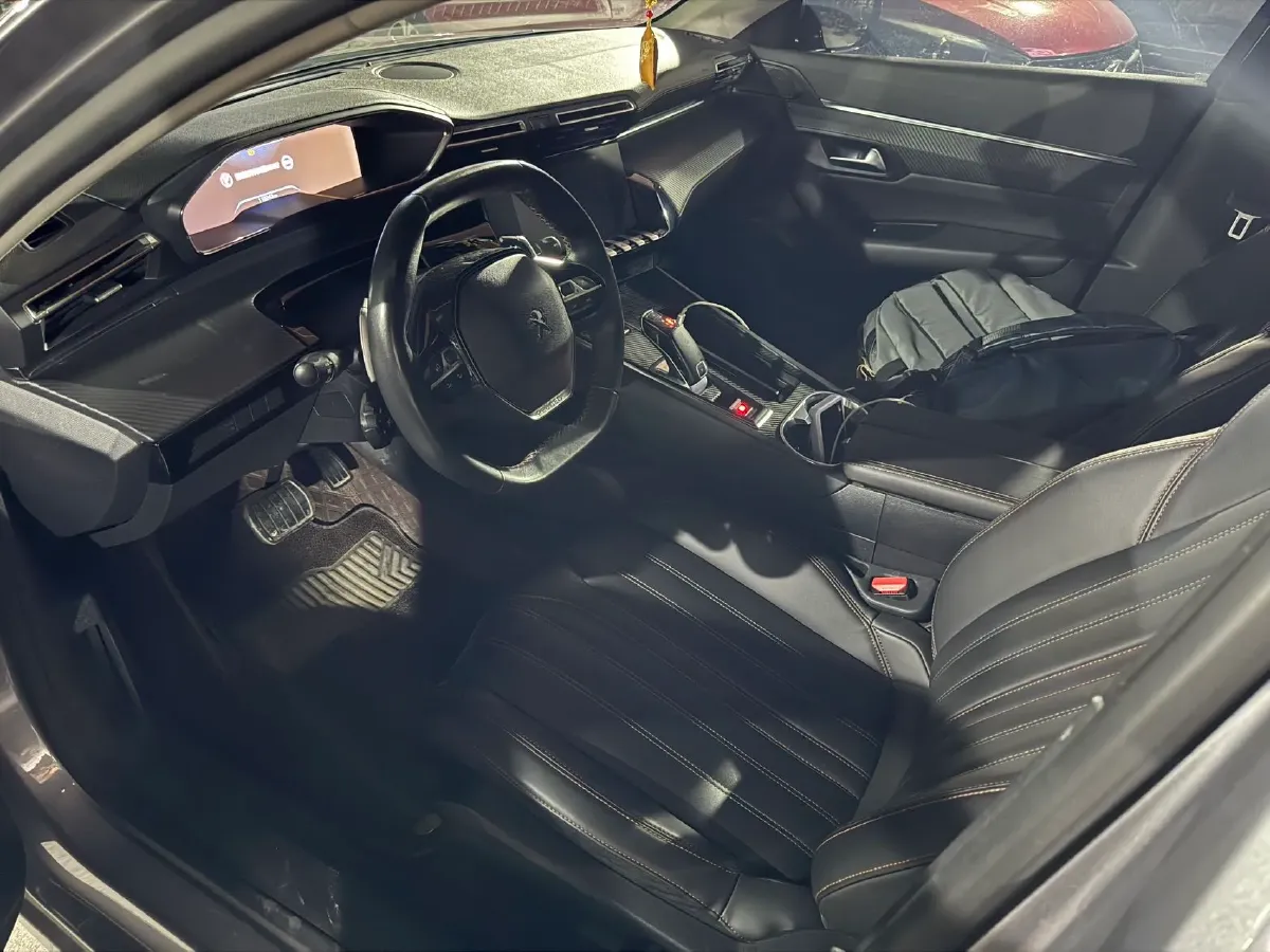 2019 Peugeot 508 1.8T 211HP L4 8AT,autocango,china used car exporter,china ev exporter,chinese used car exporter,chinese used ev exporter