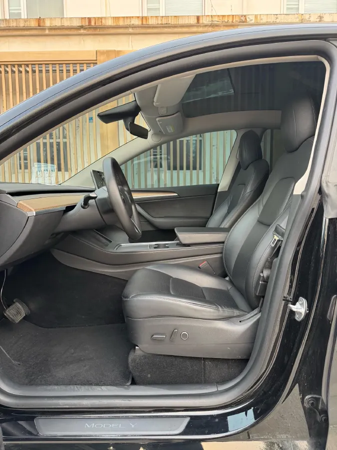 2021 MINI COUNTRYMAN 1.5T 136HP L3 8AT,autocango,china used car exporter,china ev exporter,chinese used car exporter,chinese used ev exporter