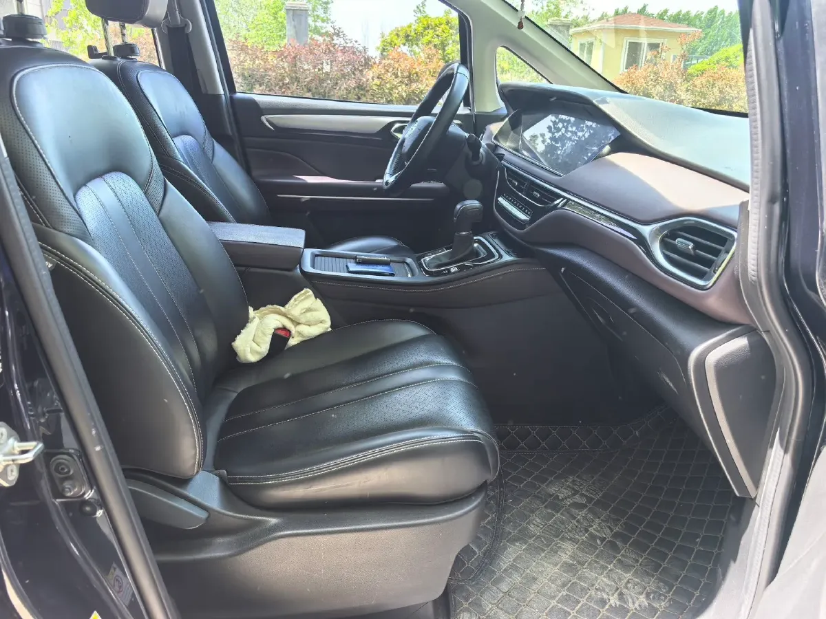 2021 GAC Trumpchi M6 1.5T 169HP L4 6AT,autocango,china used car exporter,china ev exporter,chinese used car exporter,chinese used ev exporter