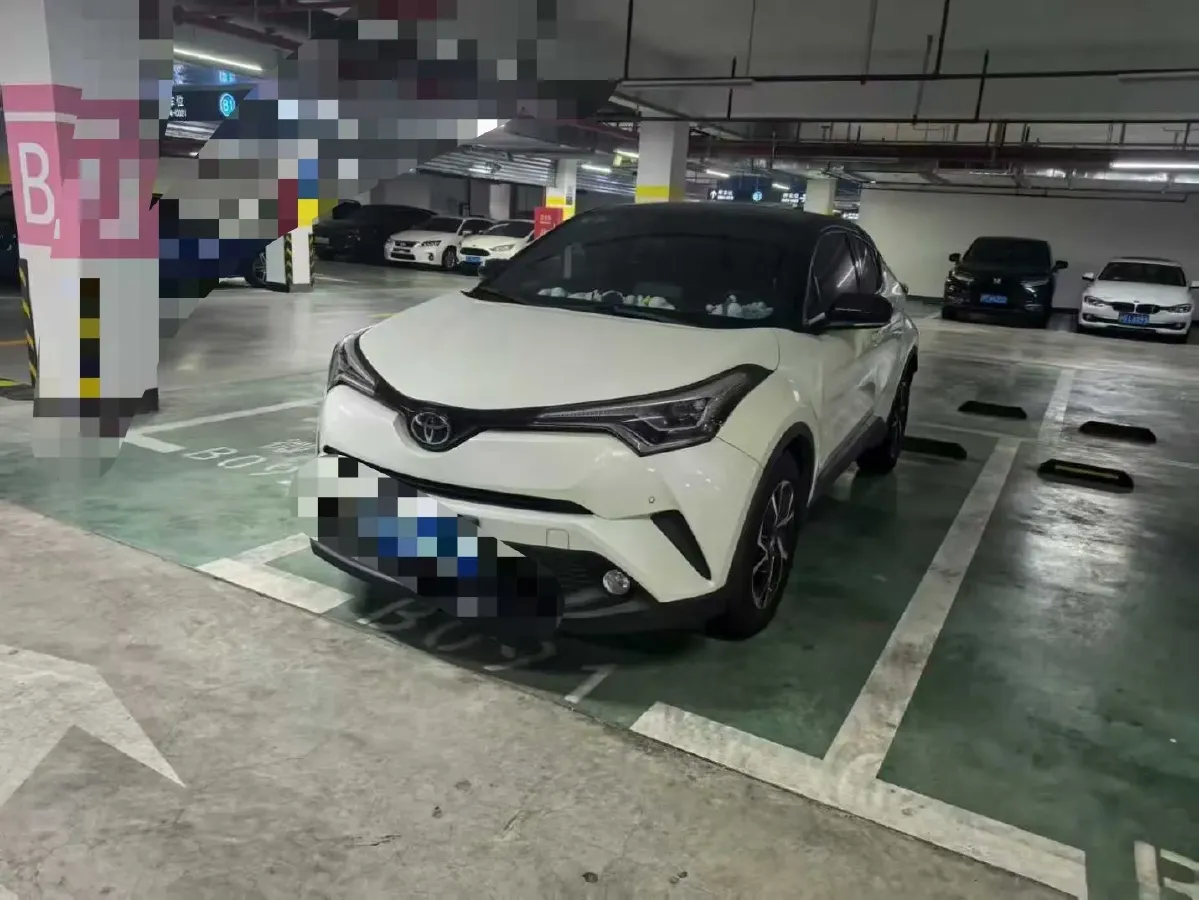 2018 Toyota C-HR 2.0L 171HP L4 CVT,autocango,china used car exporter,china ev exporter,chinese used car exporter,chinese used ev exporter