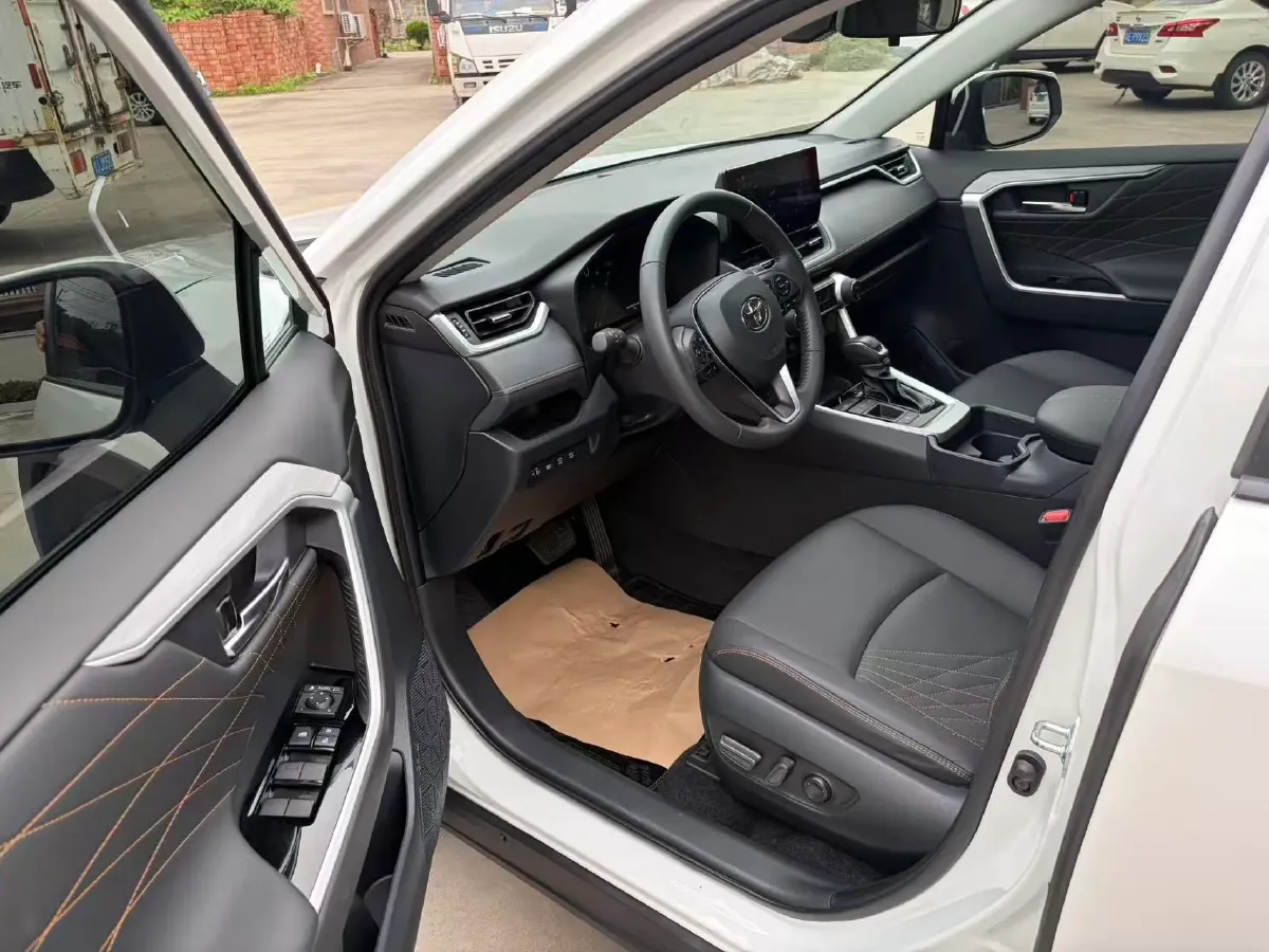 2023 Toyota RAV4 2.5L 178HP L4 E-CVT Hybrid,autocango,china used car exporter,china ev exporter,chinese used car exporter,chinese used ev exporter