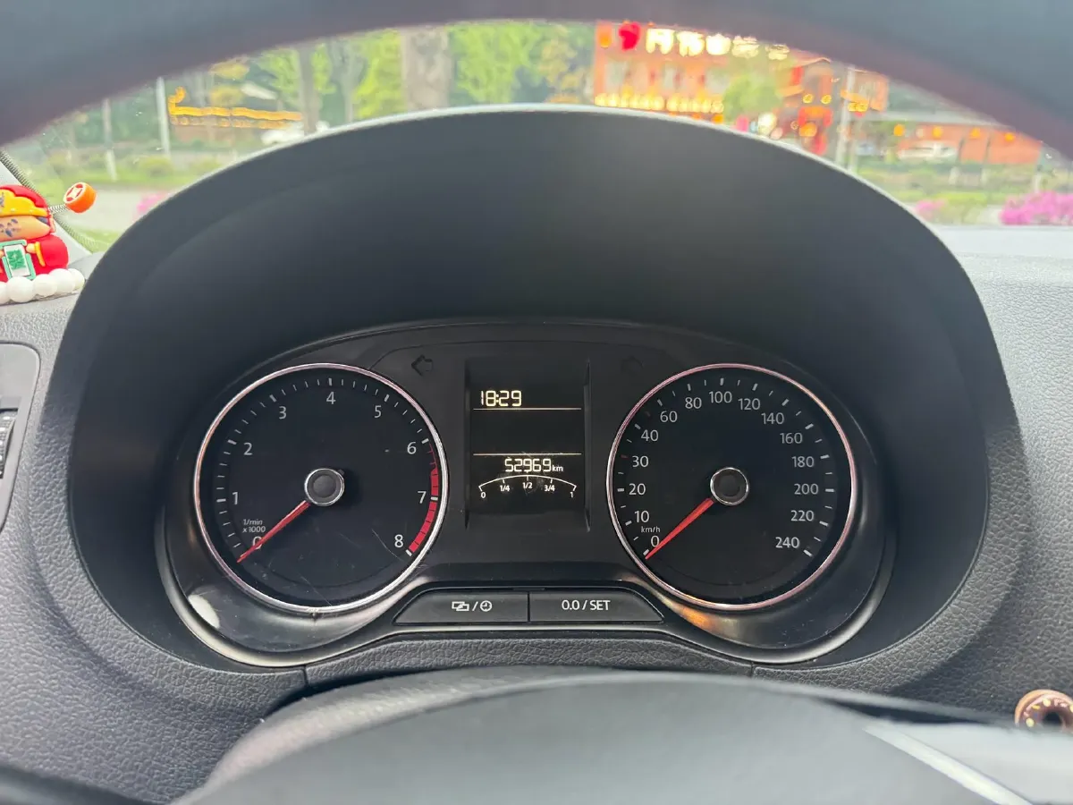 2016 Volkswagen Polo 1.6L 110HP L4 6AT,autocango,china used car exporter,china ev exporter,chinese used car exporter,chinese used ev exporter