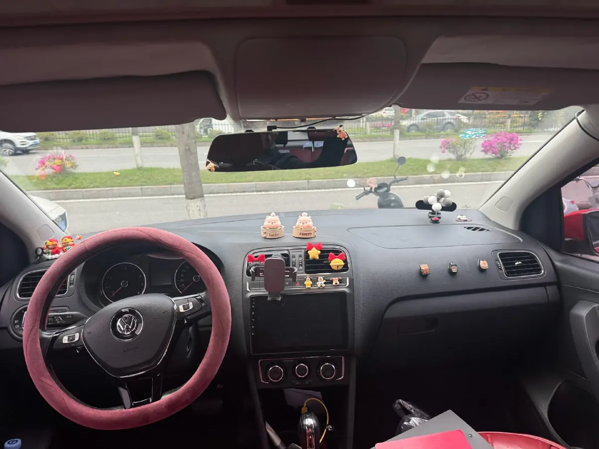 2016 Volkswagen Polo 1.6L 110HP L4 6AT,autocango,china used car exporter,china ev exporter,chinese used car exporter,chinese used ev exporter