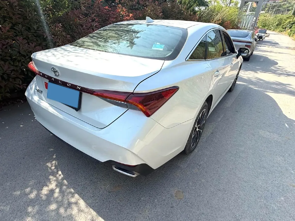2022 Toyota Avalon 2.0L 178HP L4 CVT,autocango,china used car exporter,china ev exporter,chinese used car exporter,chinese used ev exporter