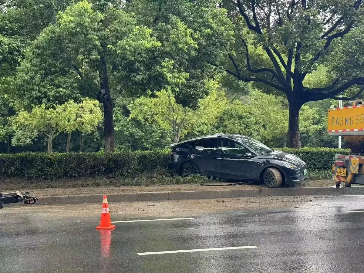 2021 MINI COUNTRYMAN 1.5T 136HP L3 8AT,autocango,china used car exporter,china ev exporter,chinese used car exporter,chinese used ev exporter