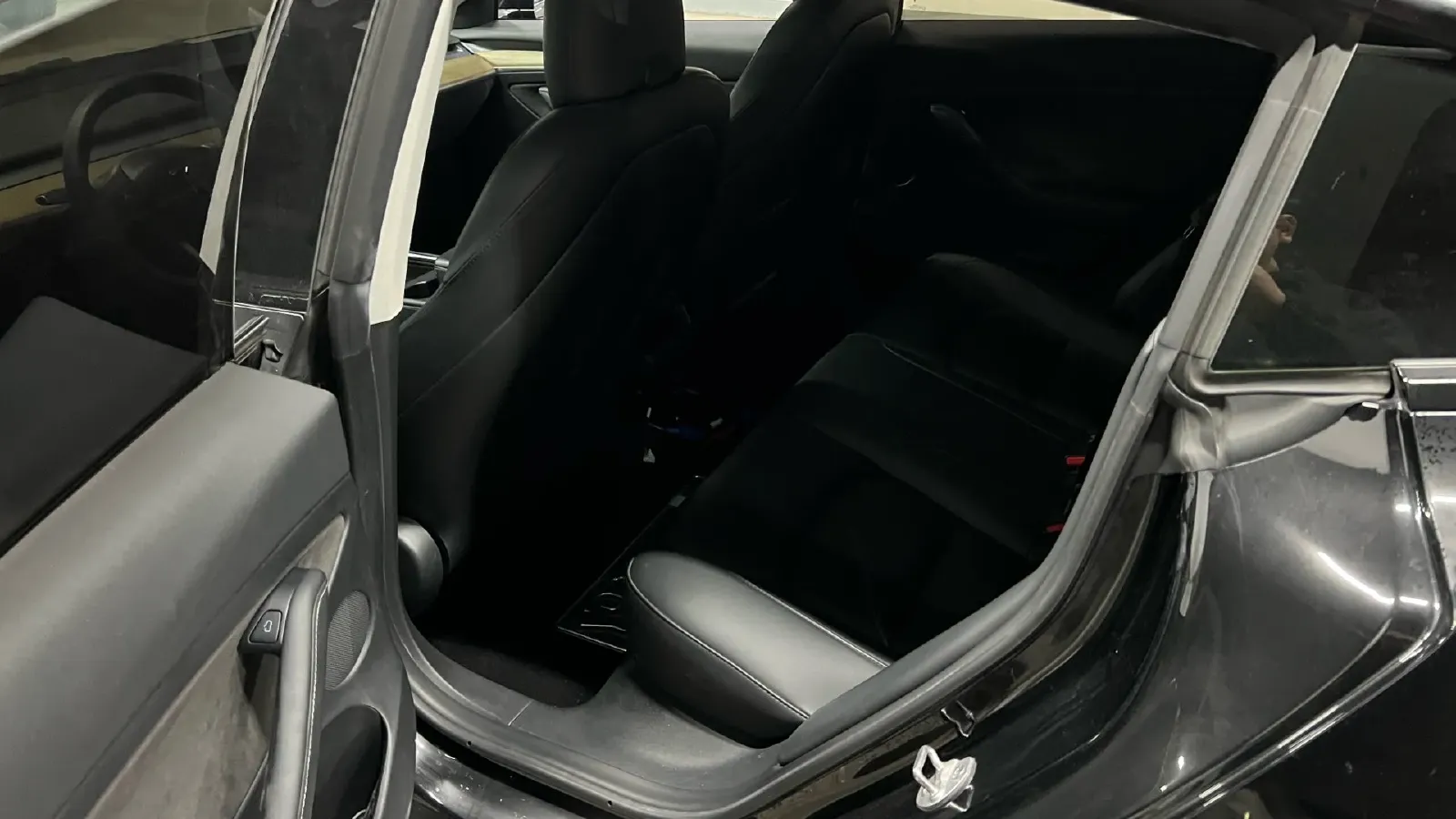 2021 Tesla Model 3 BEV 55KWH,autocango,china used car exporter,china ev exporter,chinese used car exporter,chinese used ev exporter