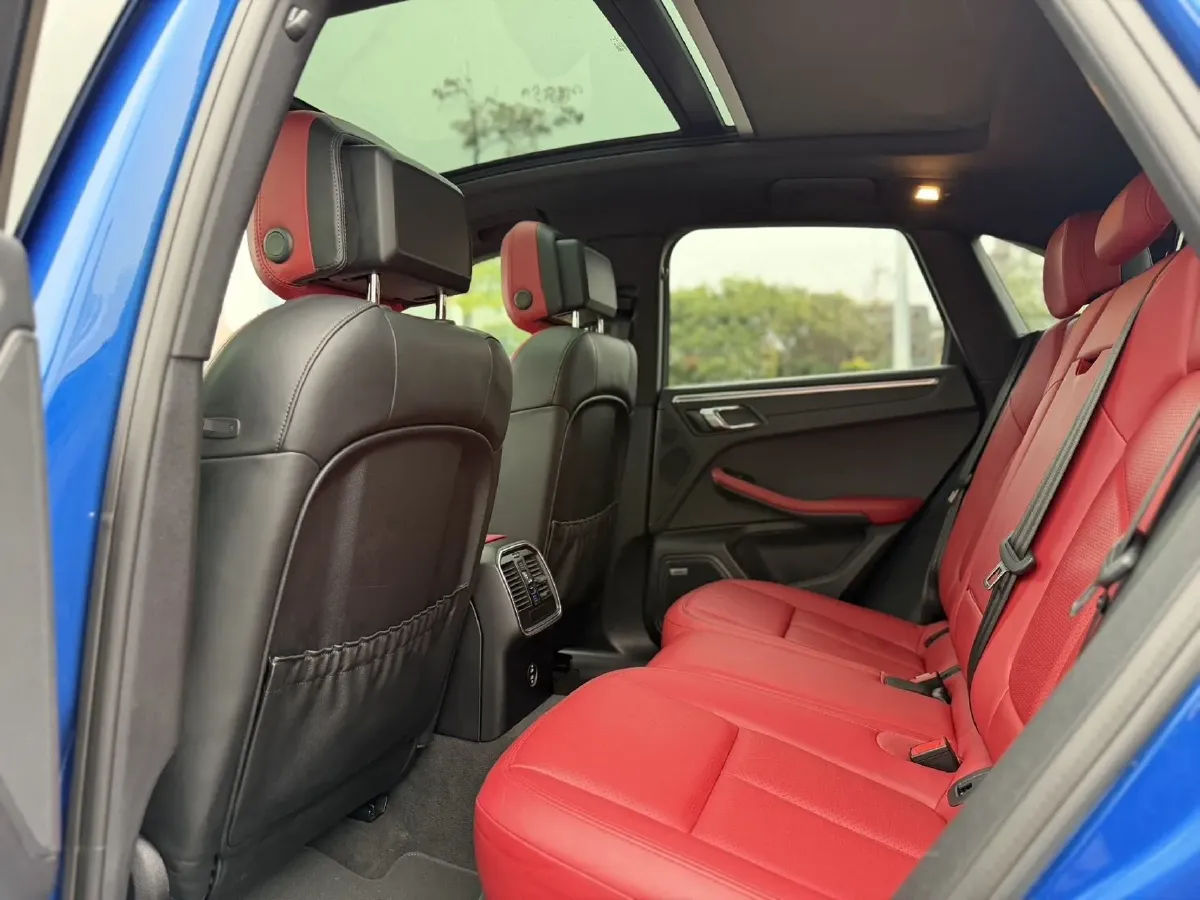 2020 Porsche Macan 2.0T 252HP L4 7DCT,autocango,china used car exporter,china ev exporter,chinese used car exporter,chinese used ev exporter