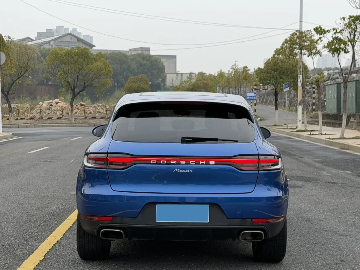 2020 Porsche Macan 2.0T 252HP L4 7DCT,autocango,china used car exporter,china ev exporter,chinese used car exporter,chinese used ev exporter