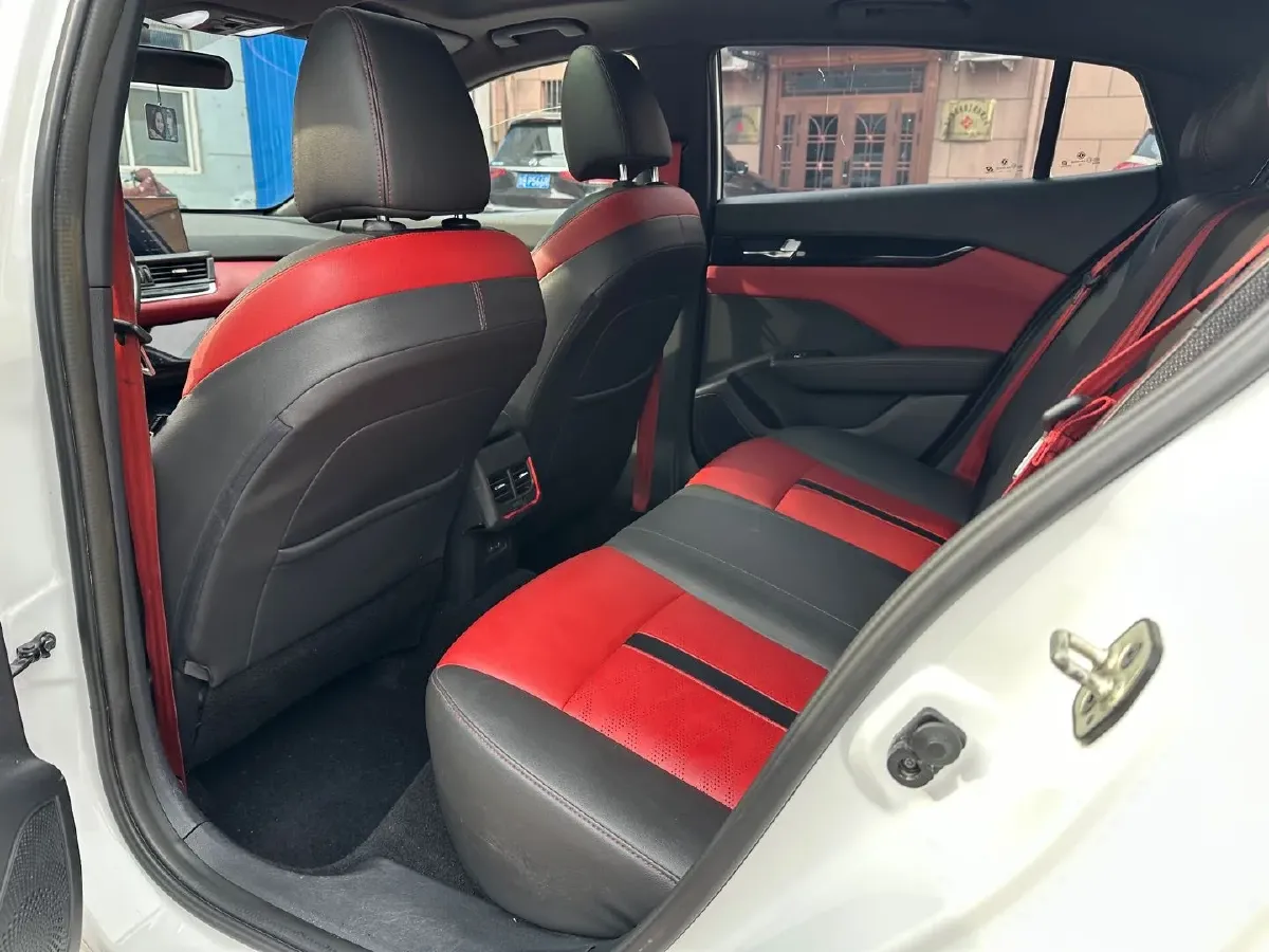 2021 DongFeng Aeolus YiXuan 1.5T 150HP L4 6DCT,autocango,china used car exporter,china ev exporter,chinese used car exporter,chinese used ev exporter