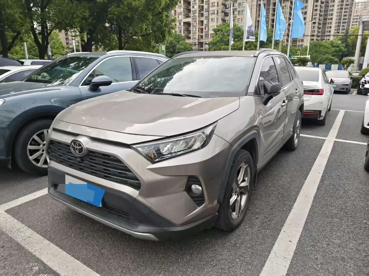 2020 Toyota RAV4 2.0L 171HP L4 CVT,autocango,china used car exporter,china ev exporter,chinese used car exporter,chinese used ev exporter