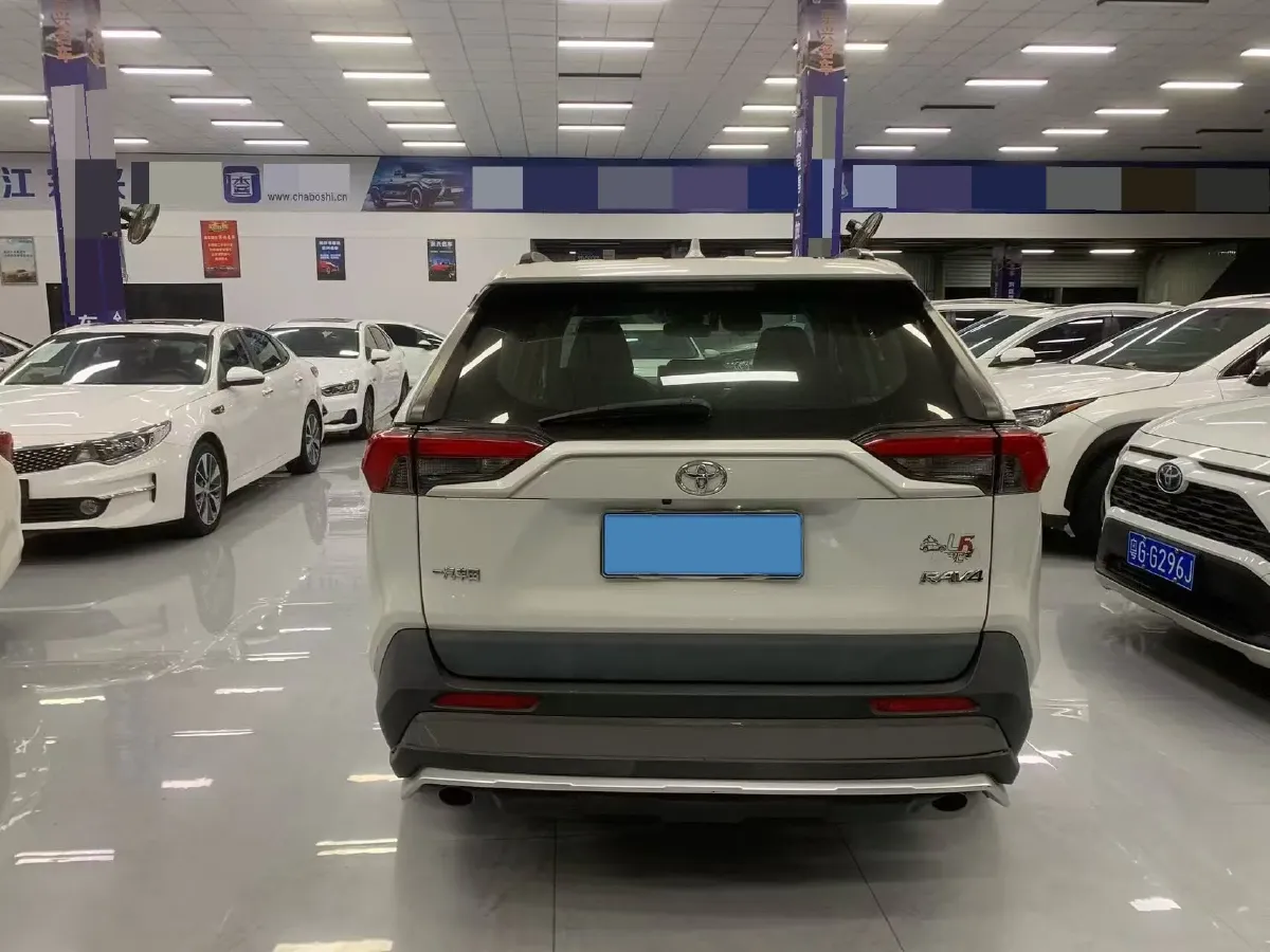 2020 Toyota RAV4 2.0L 171HP L4 CVT,autocango,china used car exporter,china ev exporter,chinese used car exporter,chinese used ev exporter