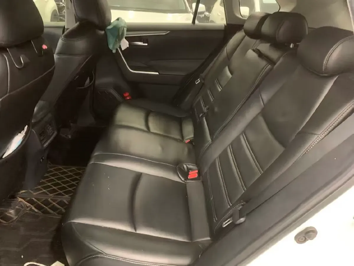 2020 Toyota RAV4 2.0L 171HP L4 CVT,autocango,china used car exporter,china ev exporter,chinese used car exporter,chinese used ev exporter