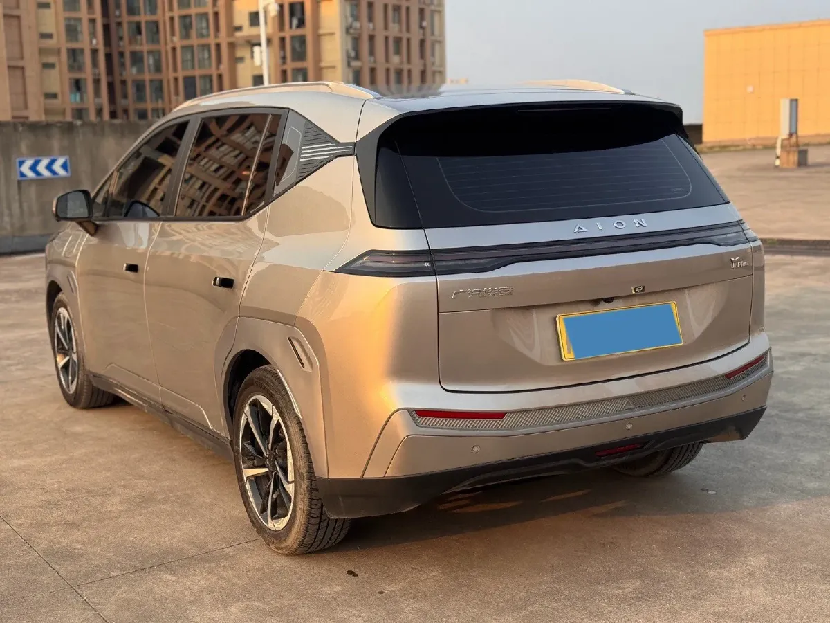 2024 Leapmotor C11 1.5L 95HP L4 REEV 43.74KWH,autocango,china used car exporter,china ev exporter,chinese used car exporter,chinese used ev exporter
