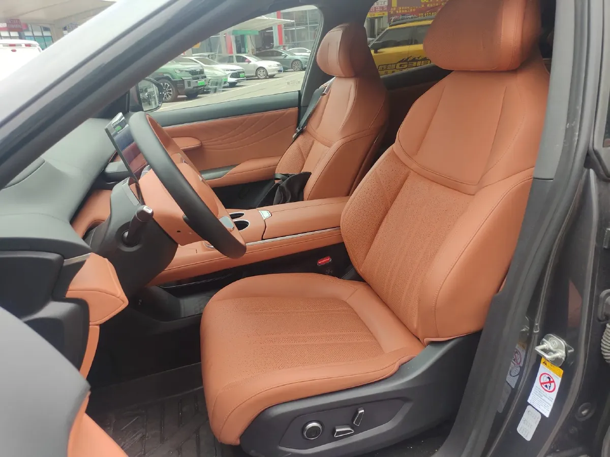 2025 Deepal S07 REEV 98HP REEV 39.05KWH,autocango,china used car exporter,china ev exporter,chinese used car exporter,chinese used ev exporter