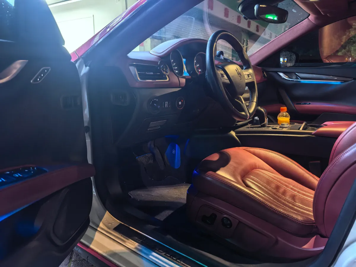 2018 Maserati Ghibli 3.0T 350HP V6 8AT,autocango,china used car exporter,china ev exporter,chinese used car exporter,chinese used ev exporter