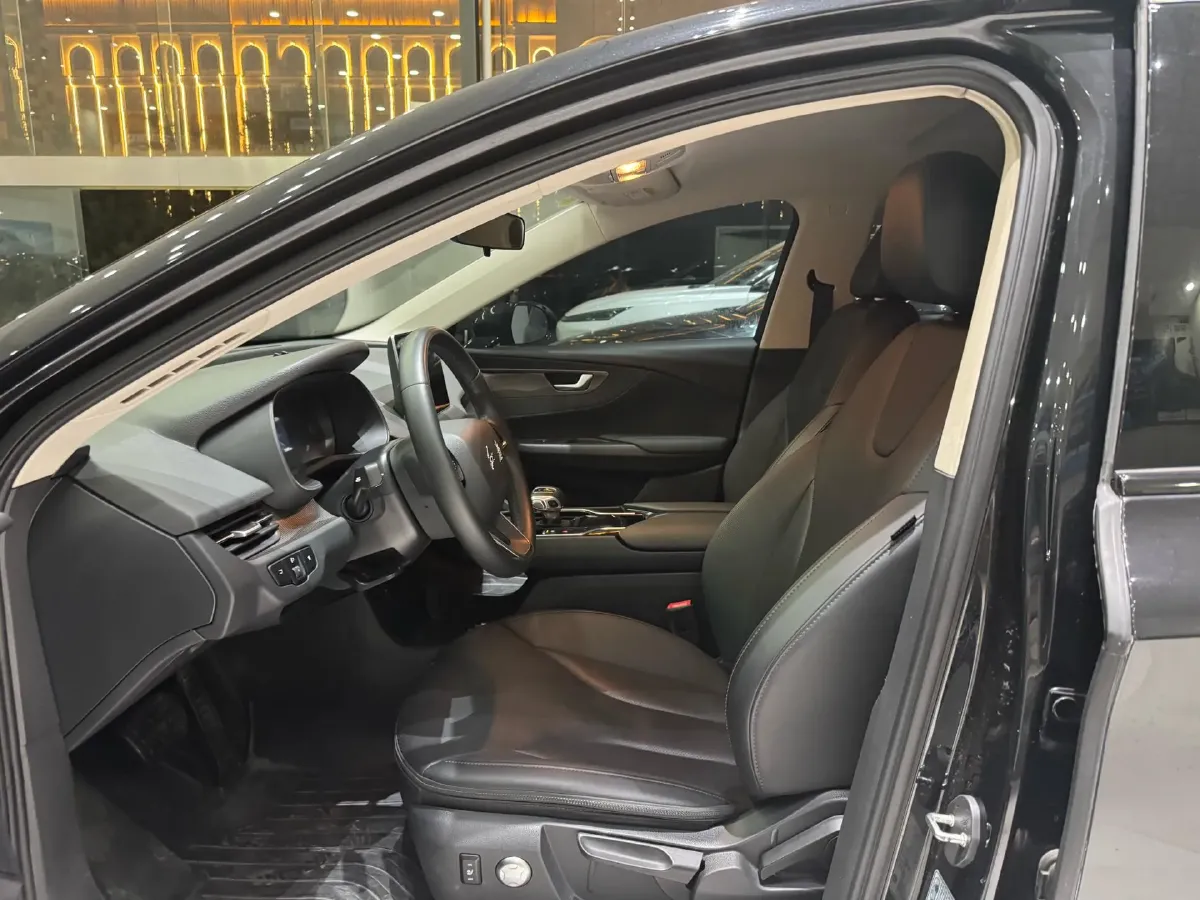 2023 HongQi E-QM5 BEV 54KWH,autocango,china used car exporter,china ev exporter,chinese used car exporter,chinese used ev exporter